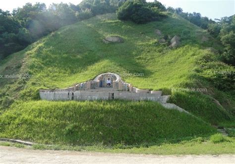 墓地風水 子孫|墓地風水:墓地含義,重要性,十九貴訣,墓相,介紹,選擇,注。